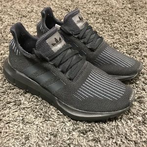 Adidas Swift Run